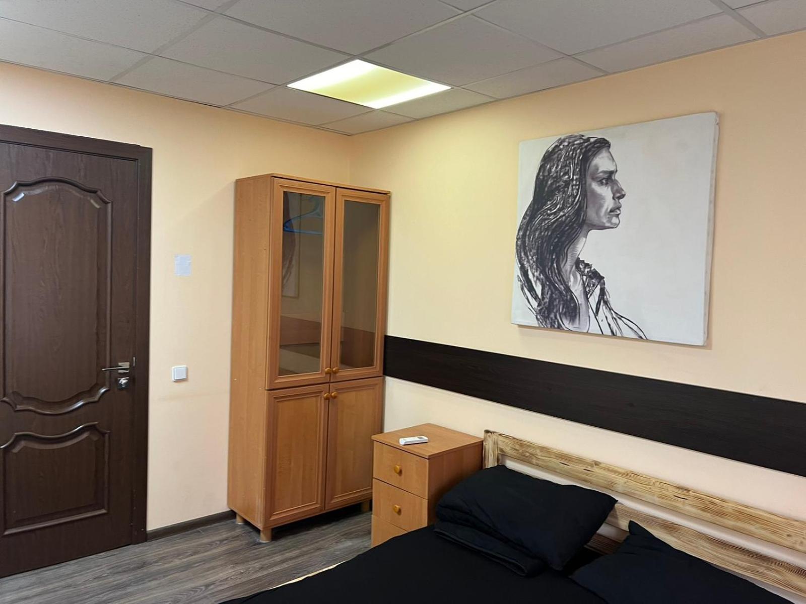 Hostel Krone Gok Zatishok Kyiv Exterior photo